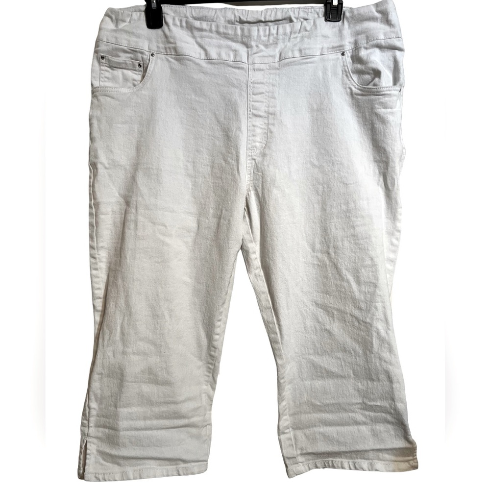 Blair DenimEase Flat-Waist Capris